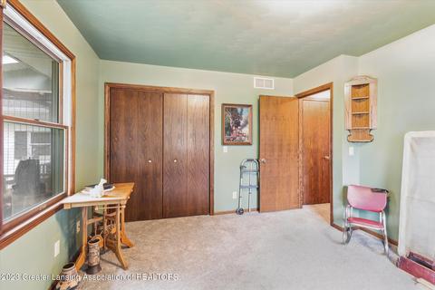 806 E Walker St, Saint Johns, MI 48879 photo 23