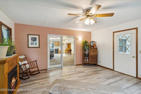 806 E Walker St, Saint Johns, MI 48879 photo 12