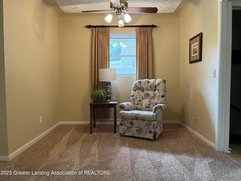 1305 Valley View Rd, Lansing, MI 48906 photo 7