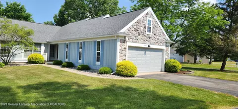 5639 Bayonne Ave, Haslett, MI 48840