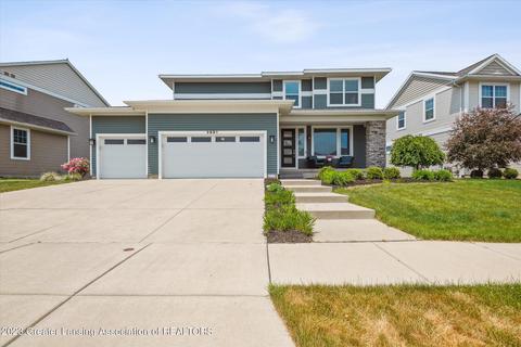 3881 Baulistrol Dr, Okemos, MI 48864