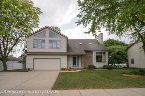 5517 Earliglow Ln, Haslett, MI 48840