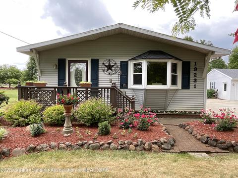 19231 26 12 Mile Rd, Albion, MI 49224