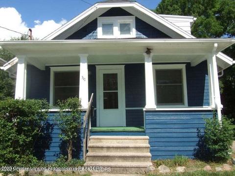 317 Clifford St, Lansing, MI 48912