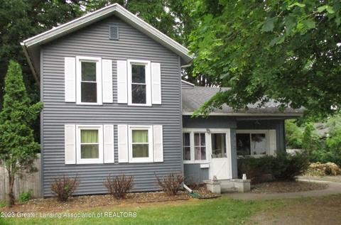 447 S Cochran Ave, Charlotte, MI 48813