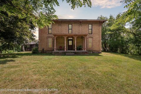6340 N Hartel Rd, Potterville, MI 48876