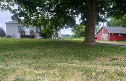 4015 E Clinton Trl, Charlotte, MI 48813