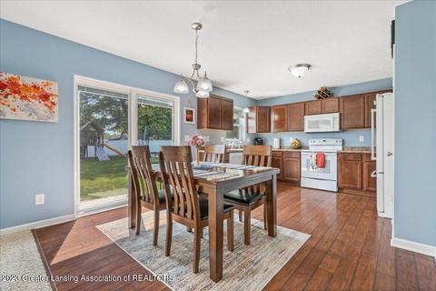 1115 Oakwood Dr, Dewitt, MI 48820 photo 11