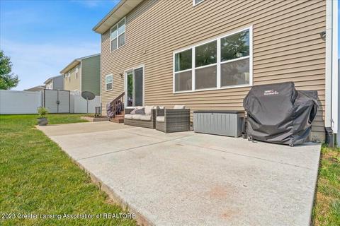 1115 Oakwood Dr, Dewitt, MI 48820 photo 29