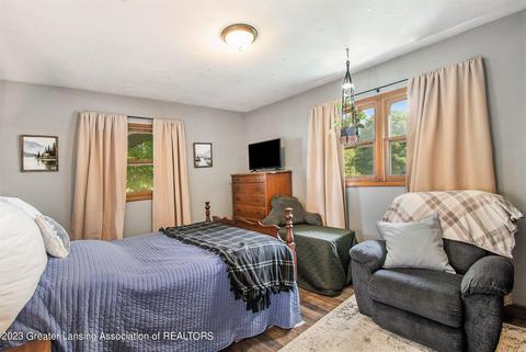 609 E Hanover St, Marshall, MI 49068 photo 23