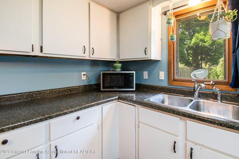 609 E Hanover St, Marshall, MI 49068 photo 15