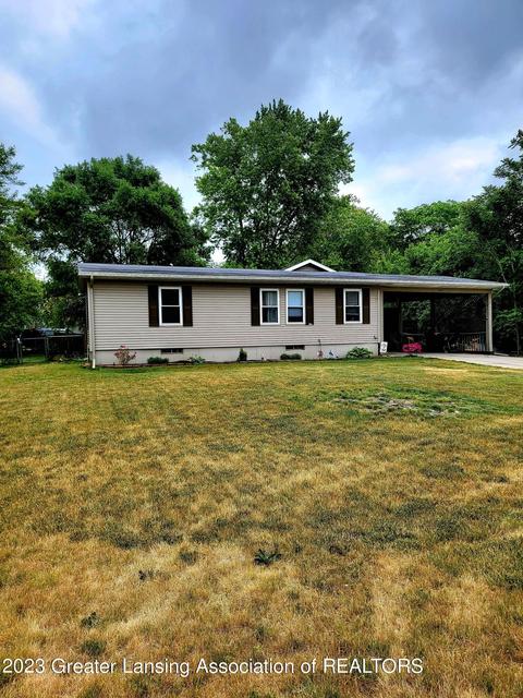 5605 Schafer Rd, Lansing, MI 48911