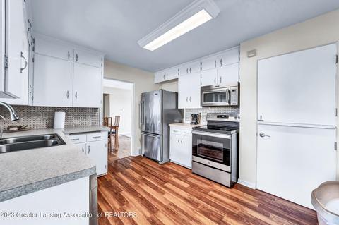 5401 W Howe Rd, Dewitt, MI 48820 photo 14