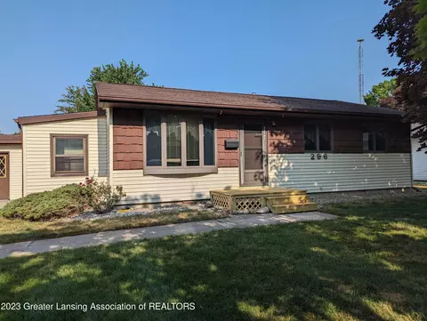 296 Crescent Dr, Portland, MI 48875