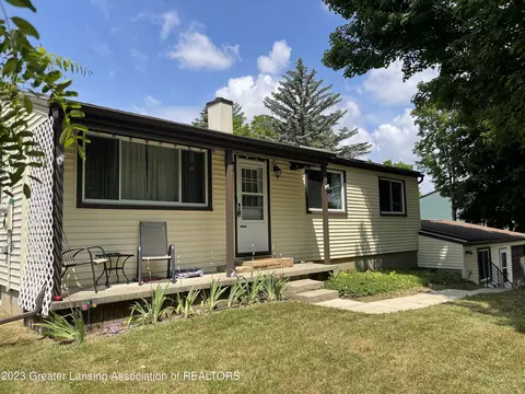 608 Turner Rd, Dewitt, MI 48820 photo 2