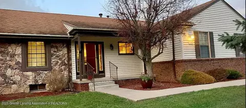 1083 Riverview Ct, Williamston, MI 48895