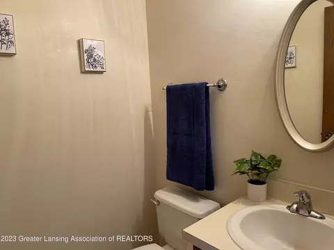 338 Bronco Way, Lansing, MI 48917 photo 5