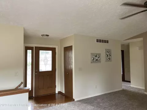 338 Bronco Way, Lansing, MI 48917 photo 8