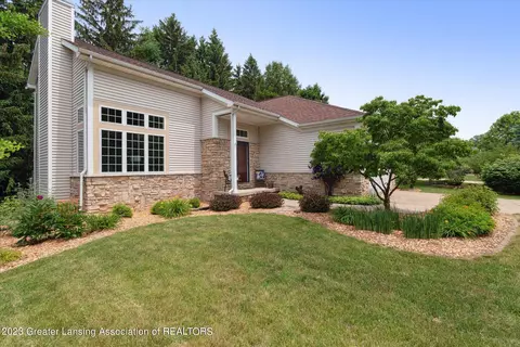 5805 Coleman Rd, East Lansing, MI 48823