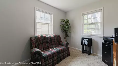 4070 Driftwood Dr, Dewitt, MI 48820 photo 11