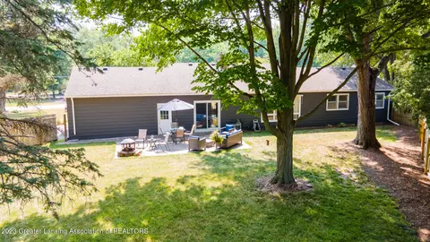 4070 Driftwood Dr, Dewitt, MI 48820 photo 23
