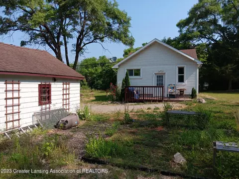 5028 E Clark Rd, Bath, MI 48808 photo 9