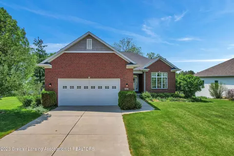 2021 Marstoga Dr, Lansing, MI 48917