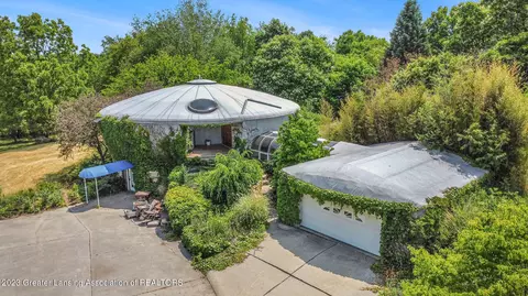 1633 E Clark Rd, Lansing, MI 48906 photo 2