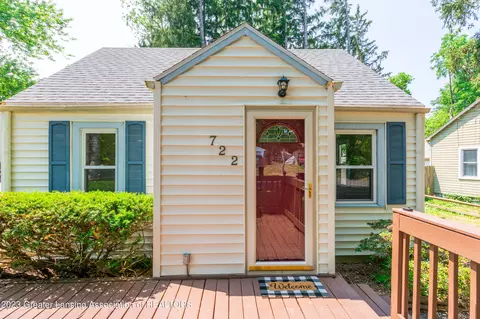 722 Hunter Blvd, Lansing, MI 48910 photo 3