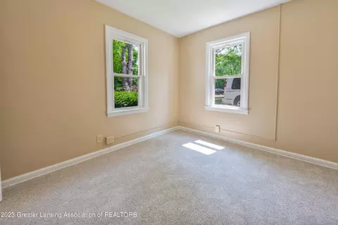 722 Hunter Blvd, Lansing, MI 48910 photo 11