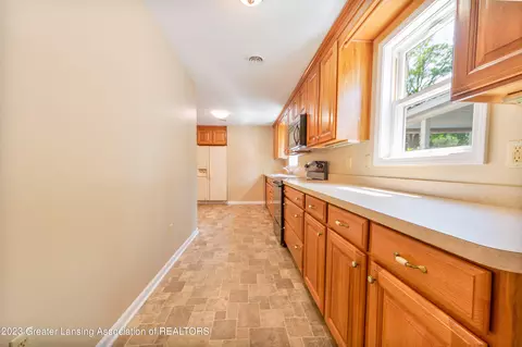 722 Hunter Blvd, Lansing, MI 48910 photo 16