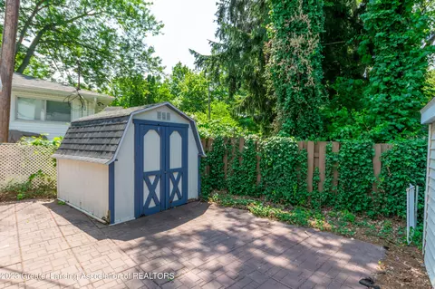 722 Hunter Blvd, Lansing, MI 48910 photo 28