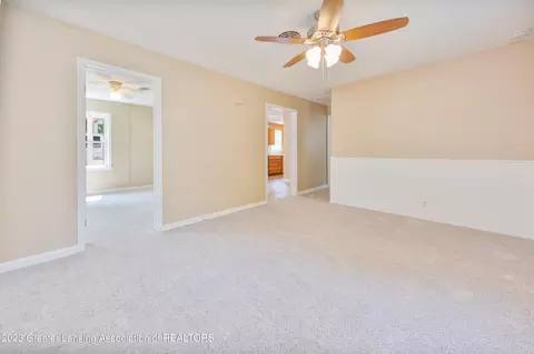 722 Hunter Blvd, Lansing, MI 48910 photo 8