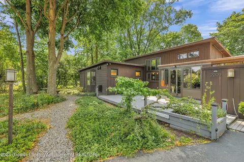 2209 Kent St, Okemos, MI 48864