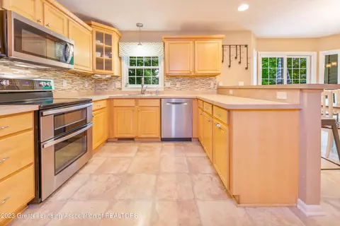 12865 Chartreuse Dr, Dewitt, MI 48820 photo 16