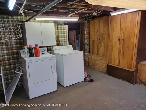 209 E Walker St, Saint Johns, MI 48879 photo 39