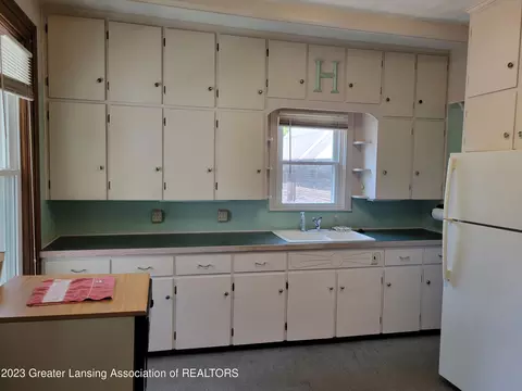 209 E Walker St, Saint Johns, MI 48879 photo 22