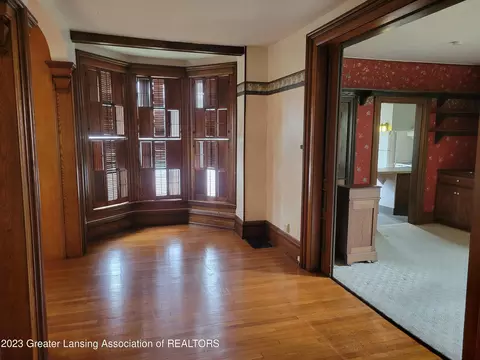 209 E Walker St, Saint Johns, MI 48879 photo 14