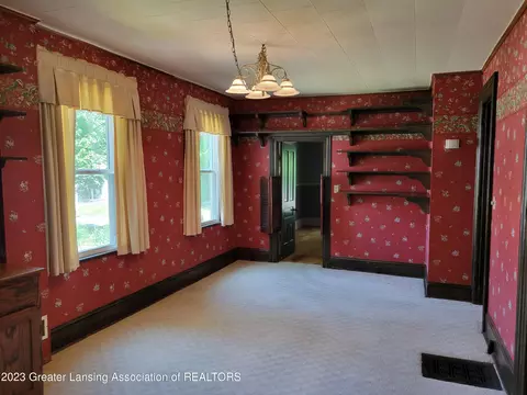 209 E Walker St, Saint Johns, MI 48879 photo 16