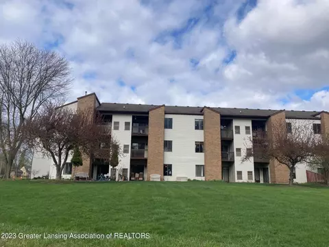 1457 E Pond Dr # 25, Okemos, MI 48864