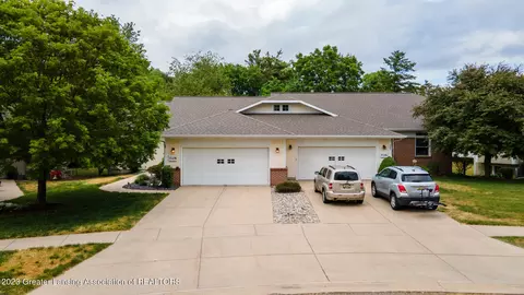 7128 Steeplechase Way #51, Lansing, MI 48917