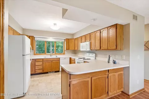 12272 Pine Ridge Dr, Perry, MI 48872 photo 12