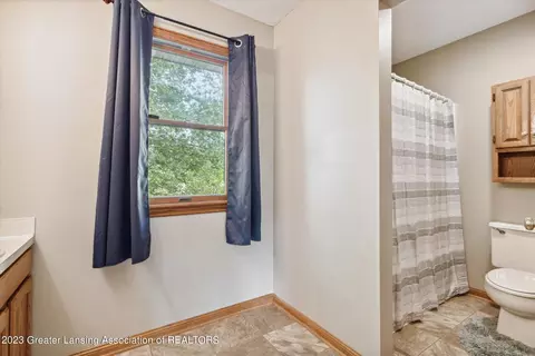 12272 Pine Ridge Dr, Perry, MI 48872 photo 24