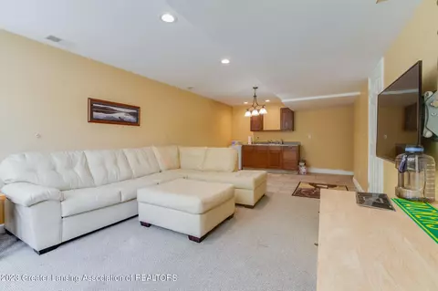 Living - 5101 Curtice Rd, Mason, MI 48854 photo 6 of 6