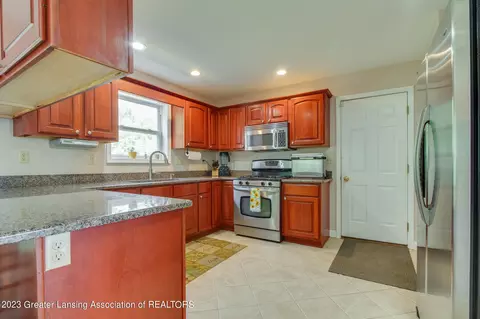 Kitchen - 5101 Curtice Rd, Mason, MI 48854 photo 1 of 6