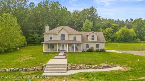 Exterior - 5101 Curtice Rd, Mason, MI 48854 photo 2 of 14