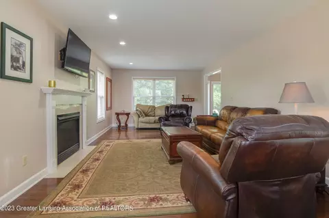 Living - 5101 Curtice Rd, Mason, MI 48854 photo 3 of 6