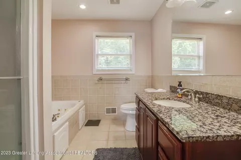 Bath - 5101 Curtice Rd, Mason, MI 48854 photo 1 of 5