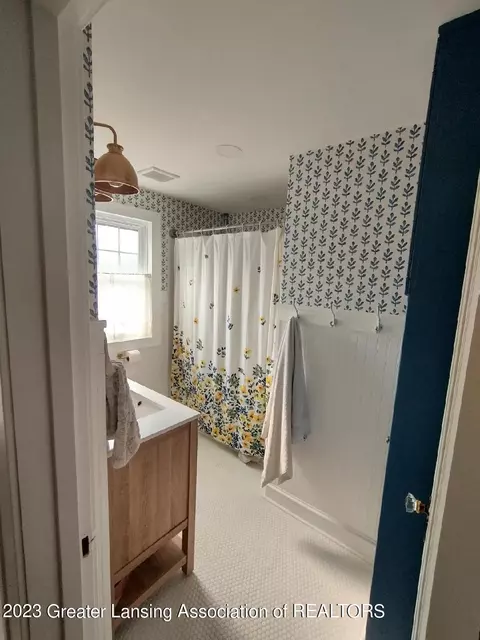1210 E Hazel St, Lansing, MI 48912 photo 38
