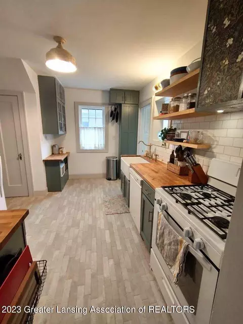 1210 E Hazel St, Lansing, MI 48912 photo 13